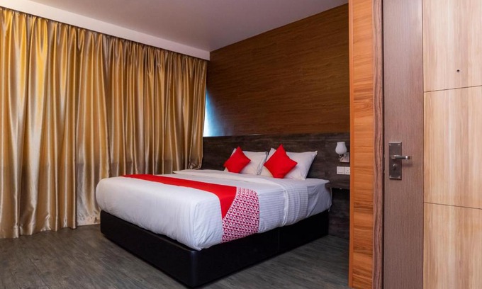 Taman Century Hotel | Zen Zeng Hotel