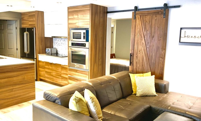 Saint Zenon Apartment | Zen2 Stylish Modern/Rustic Apartment in the Heart of Nature