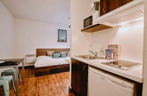 Nevers Apartment | Zenao Appart Hôtel Nevers Quai de Loire