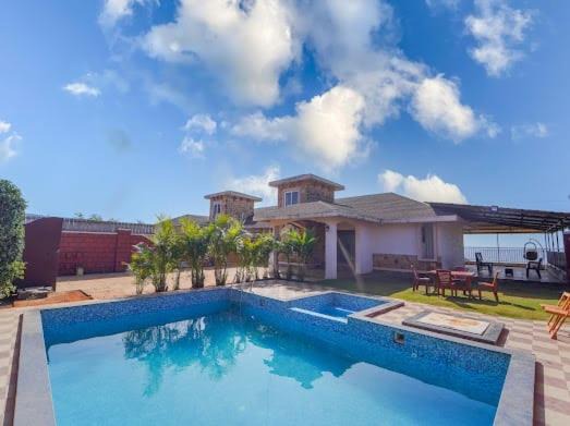 Panchgani Villa | Zenith