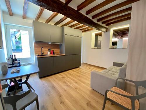 Reggio nell'Emilia Apartment | Zenone monolocale Reggio Emilia Historic Center