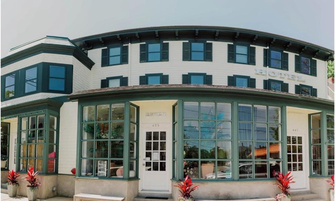 Greenport Bed & Breakfast | ZEY HOTEL