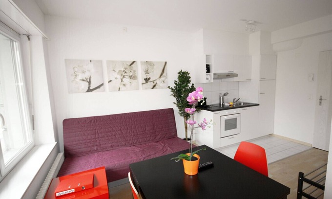 Langstrasse Apartment | ZH Inler - Stauffacher HITrental Apartment