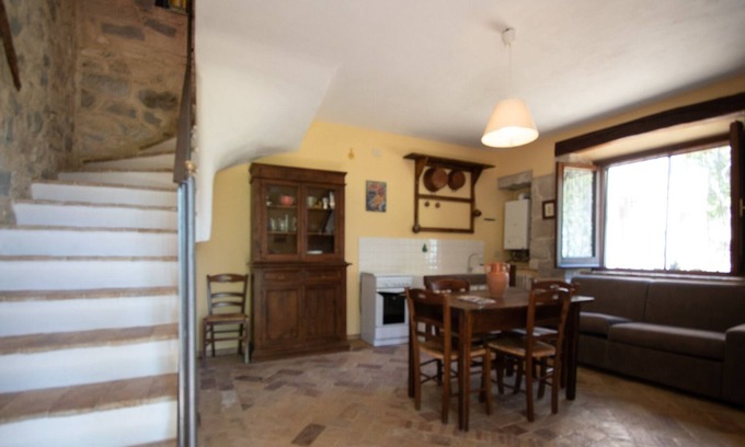 Abbateggio Apartment | Zi Dunate by Typney