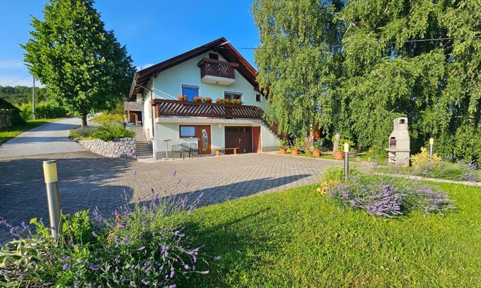 Bostanj Apartment | zidanica Bunderšek