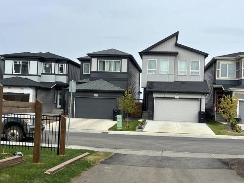 Southwest Edmonton House | ZierHomes