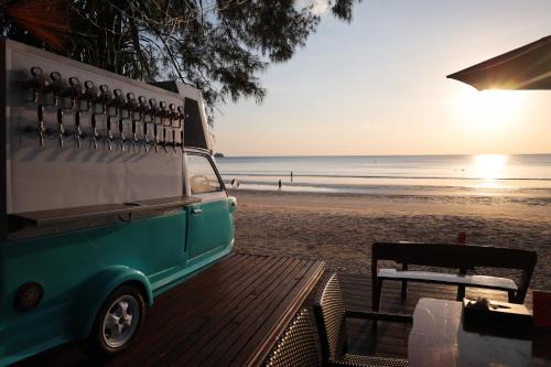 Ranong Resort | Ziggy Stardust