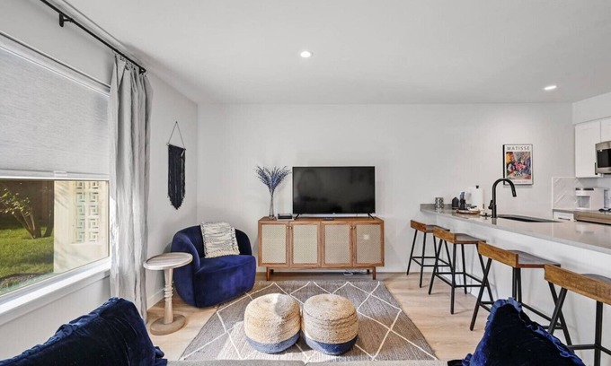 Barton Hills House | Zilker Bungalow, Pet Friendly