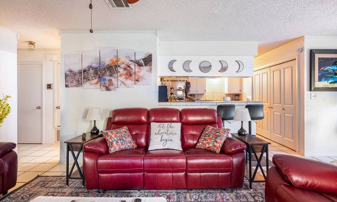 Barton Hills House | Zilker Park, Town lake, and Barton Springs pool