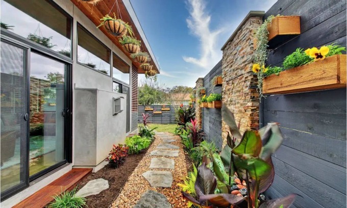 South Lamar House | Zilker Zen Sanctuary