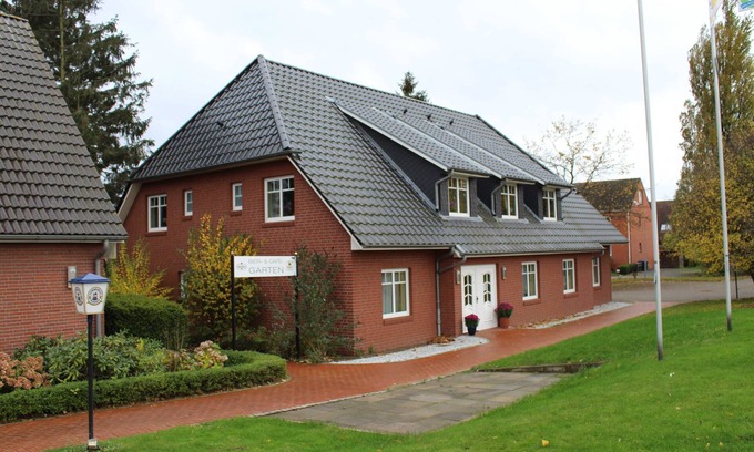 Jork House | Zimmer 20 zur Strasse - Restaurant und Hotel Vom Land zum Meer