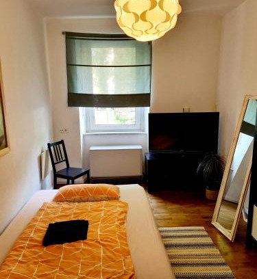 Zellerau House | Zimmer in zentraler Lage/Room near downtown