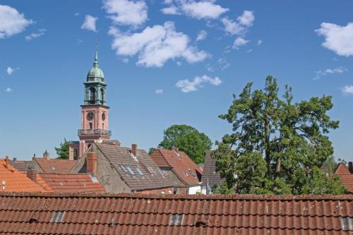 Friedrichstadt Apartment | Zimmer Und Aussicht