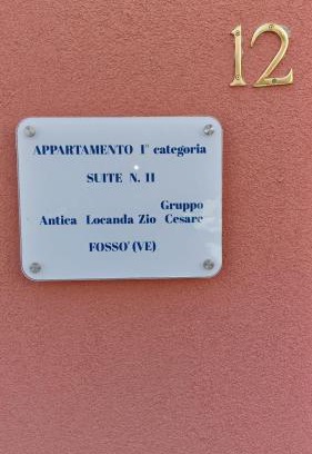 Historic Centre Apartment | Zio Cesare Fossò 12