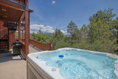 Zion National Park East Entrance House | Zion Ridge- Game Room, Hot Tub, 9 beds, Sleeps 14