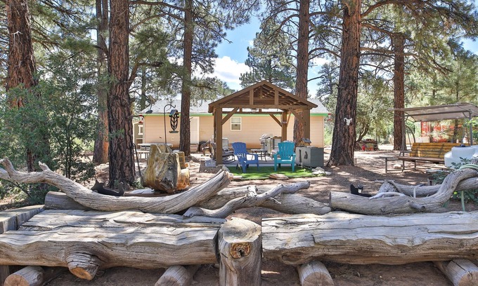 Orderville House | Zion Time | Walk to East Zion Trails