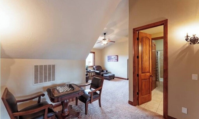 Zion National Park East Entrance House | Zion Views- Deer Haven Lodge+Resort Access