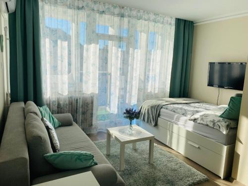 Nyiregyhaza Apartment | Zrinyi Central Apartman with free parking