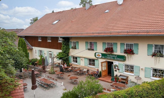 Frankenried Hotel | Zum Goldenen Schwanen