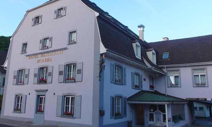 Grenzach-Wyhlen Hotel | ZUM ZIEL Hotel & Restaurant Grenzach-Wyhlen bei Basel