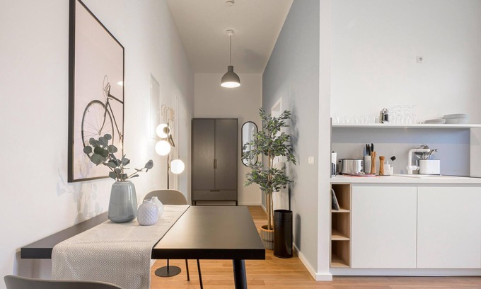 Zwickau Apartment | Zwickau Biergasse | Single Suite + Balcony
