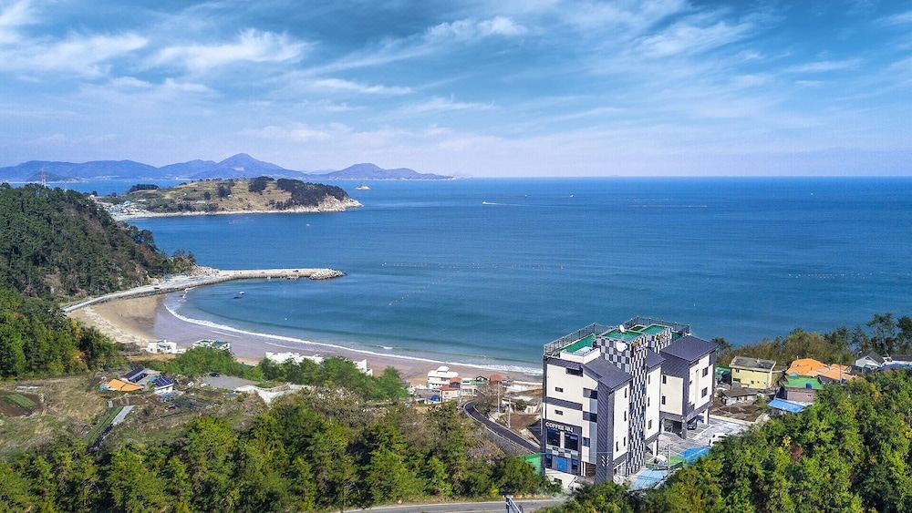 Jini Pension | Sibang-ri