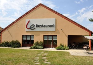 Campanile Moulins Avermes