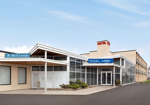 Travelodge by Wyndham Richmond Hill