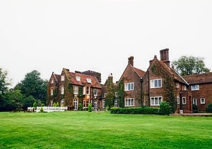 Mercure Letchworth Hall Hotel