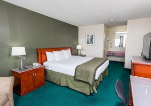 Days Inn by Wyndham Hannibal