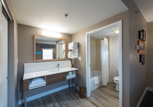 Hampton Inn and Suites Jamestown