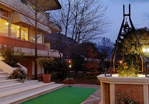 Villa des Reves Room for 3 in The Green Near Montecassino