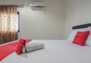 RedDoorz Syariah Near Jamtos Jambi