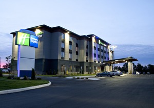 Holiday Inn Express Pembroke, an Ihg Hotel