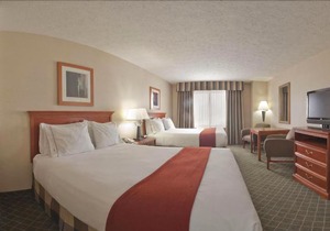 Holiday Inn Express & Suites Kent - University Area