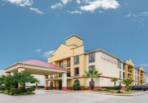Comfort Suites Houston West at Clay Road