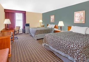 Days Inn & Suites by Wyndham Kalamazoo
