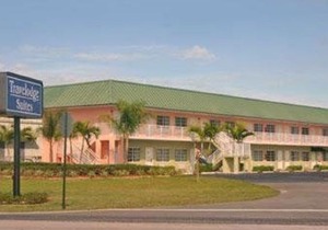 Travelodge Suites by Wyndham Lake Okeechobee