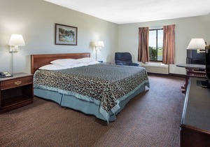 Days Inn by Wyndham Pontoon Beach