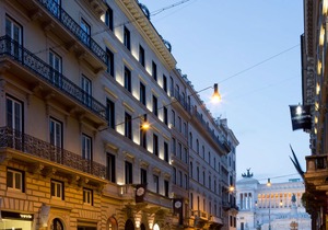 Via Del Corso Home Roma