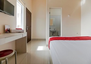 RedDoorz Near Sriwijaya University Palembang 2