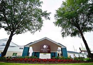 DoubleTree by Hilton Huntsville-South