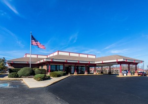Econo Lodge Inn & Suites Conference Center