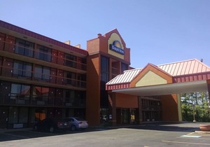 Days Inn by Wyndham Bristol