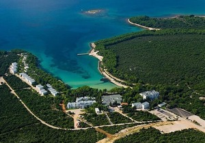 Crvena Luka Resort