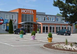 Amedia Express Sattledt