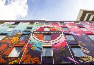 Blooms Hotel
