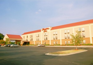 Hampton Inn Greensboro East / McLeansville
