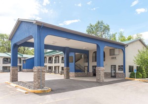 Days Inn by Wyndham Ruidoso Downs