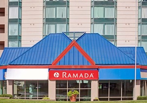 Ramada by Wyndham Niagara Falls/Fallsview